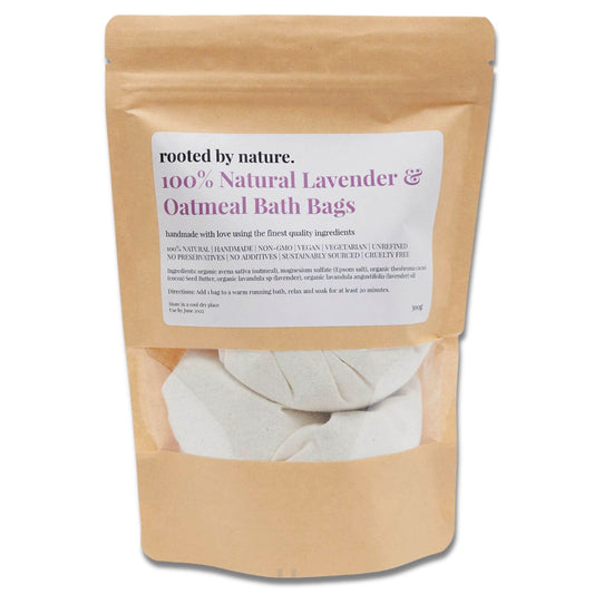 Organic Lavender & Oatmeal Bath Bags. Our handcrafted Oatmeal Bath Bags are made with love using the finest quality ingredients for you and your family. Packed full of nourishing oatmeal and shavings of organic cocoa butter to deeply hydrate and moisturise the skin, long after you've finished your bath. Infused with relaxing lavender oil and sprinkled with organic lavender buds, these bath bags are the perfect pre-bedtime treat to to wind down after a long day.